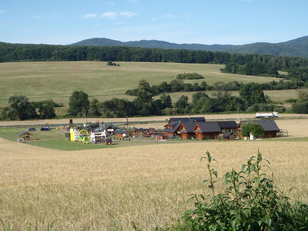 Ubytovanie Koliba Pacho - Zrub Jolanka Prievidza Exterior foto